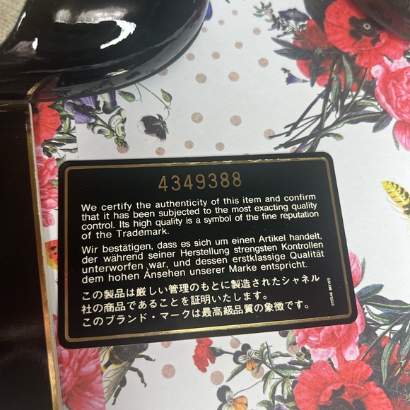 Chanel Ladies Shoes - Picture 14 of 16